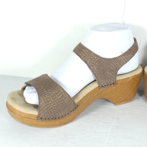 Dansko Women's Sonnet US8-8,5 EU39 Brown Metalic Shimmer Leather Wedge Sandals - Picture 7 of 16
